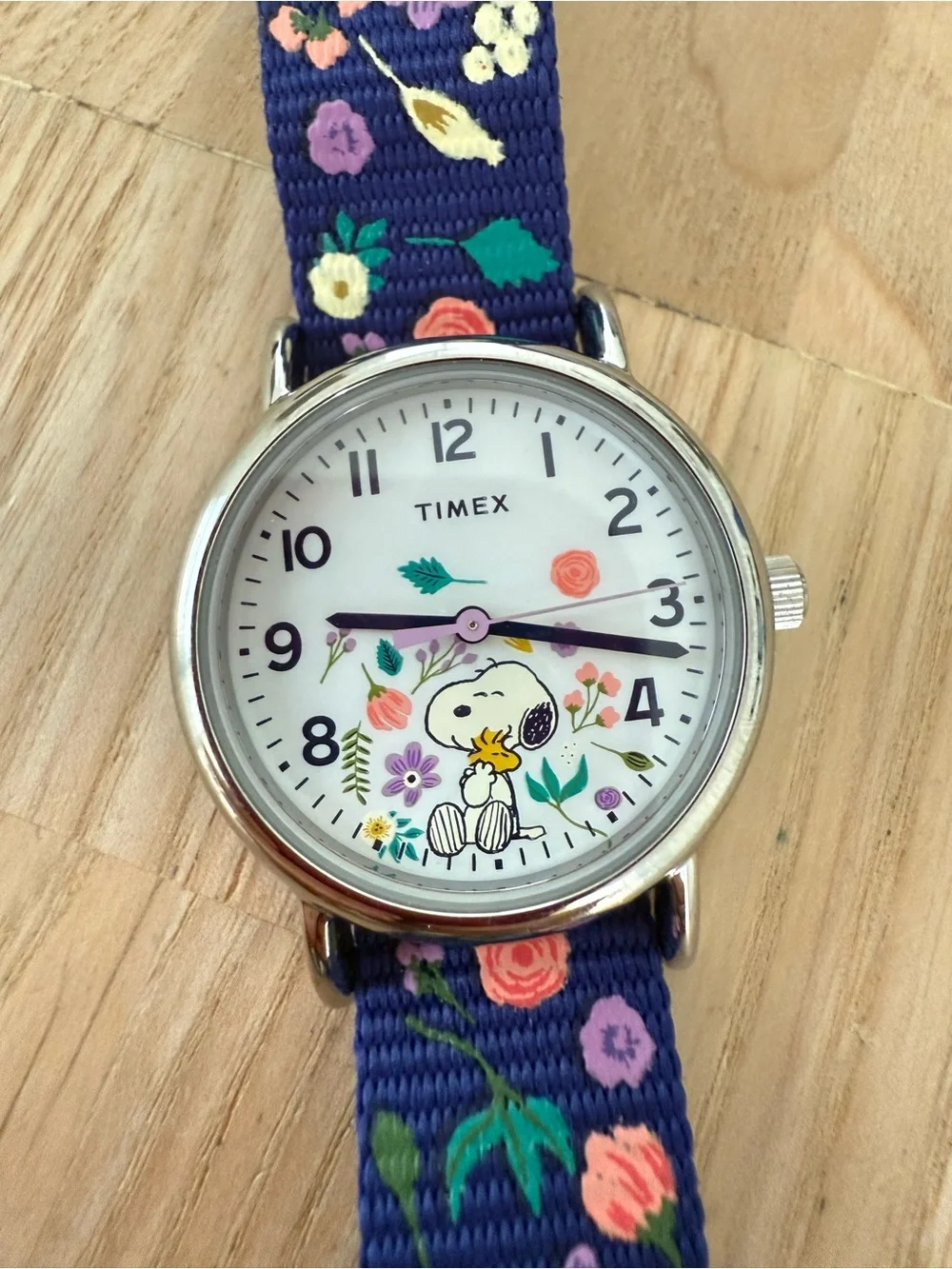Timex ladies peanuts snoopy floral weekender watch NEW BATTERY
